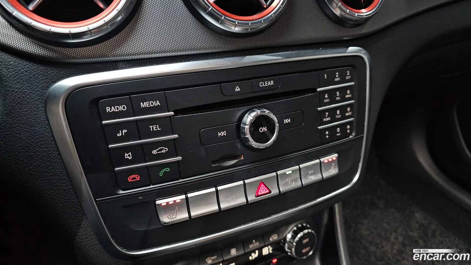 CLA-Class Mercedes-Benz 2017.10-OPTION-023