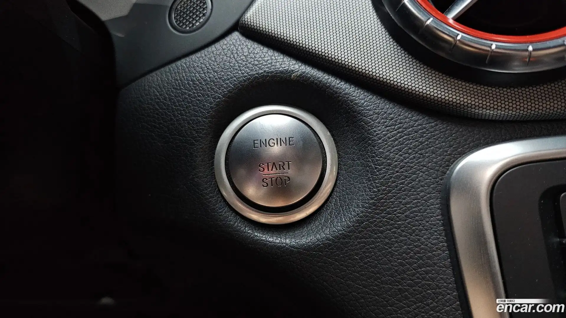 CLA-Class Mercedes-Benz 2017.10-OPTION-044