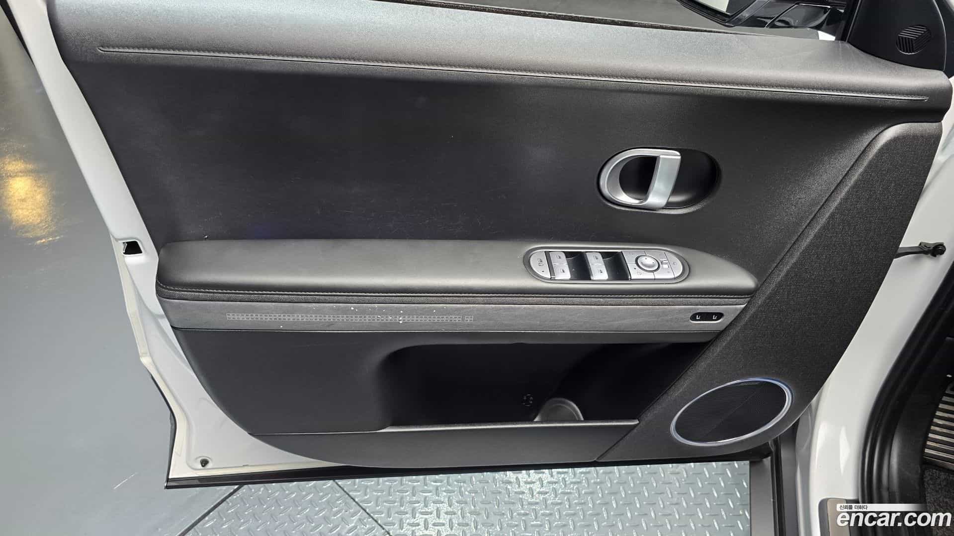 Ioniq5 Hyundai 2022.10-INNER-034