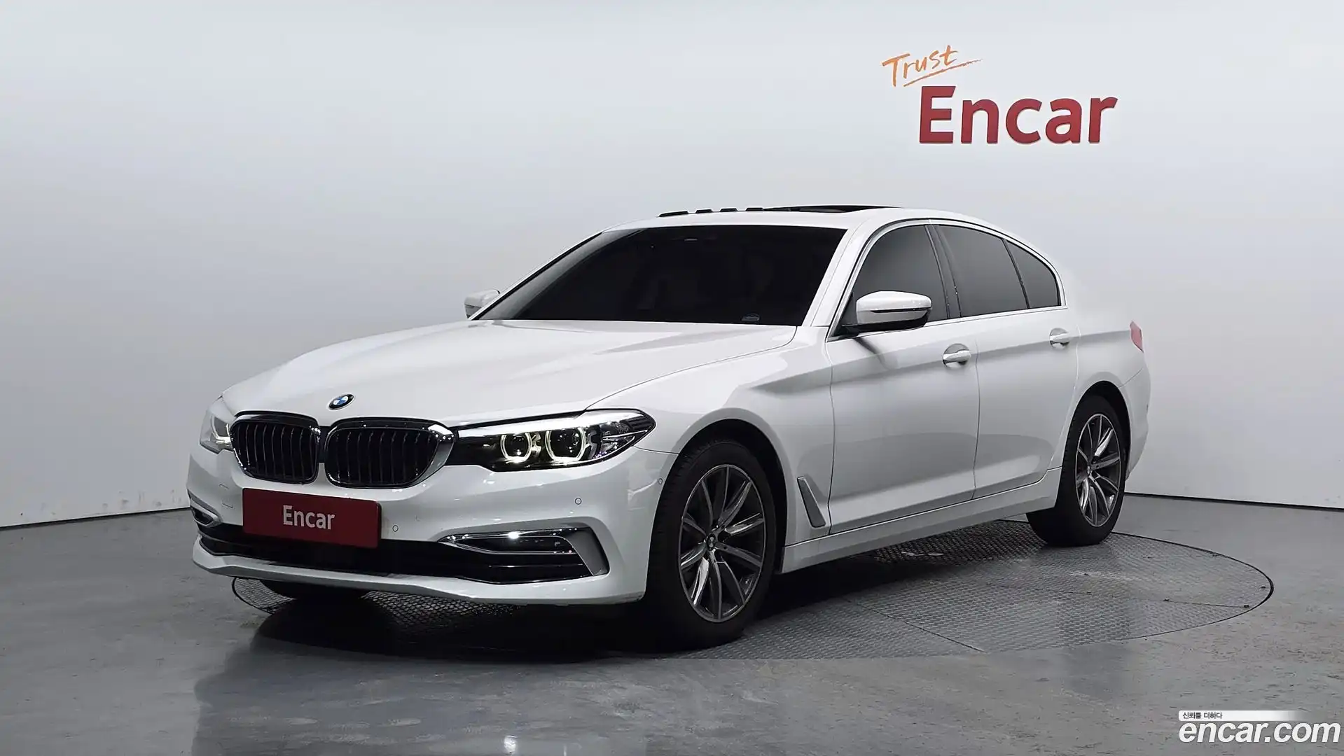 5-Series BMW 2019.5-OUTER-001