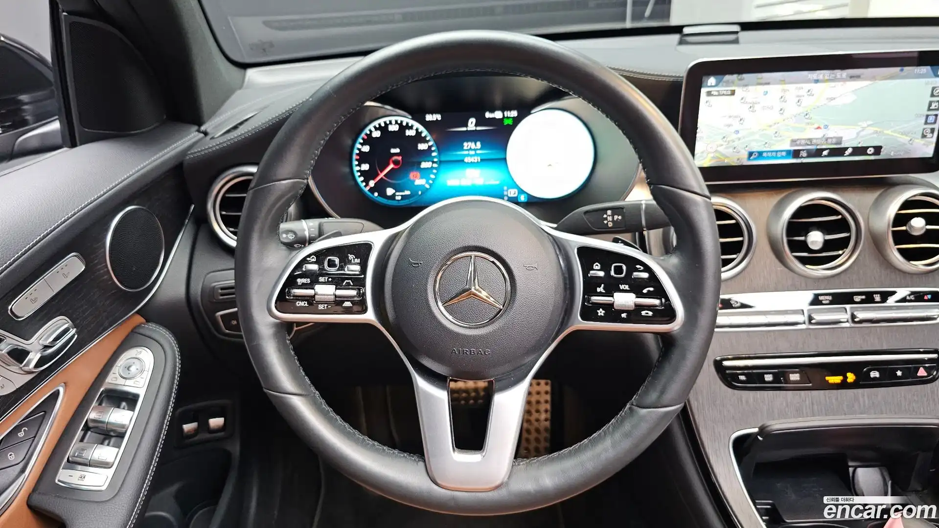 GLC-Class Mercedes-Benz 2022.2-OPTION-016