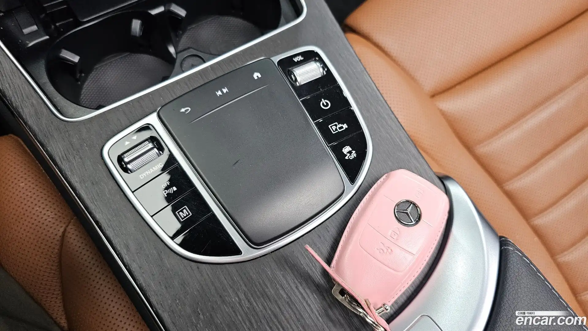 GLC-Class Mercedes-Benz 2022.2-OPTION-022
