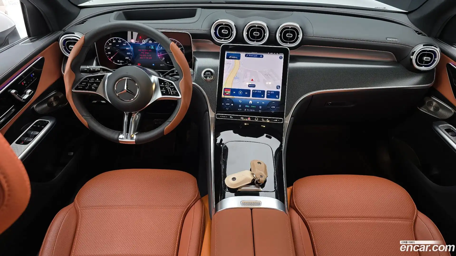 GLC-Class Mercedes-Benz 2025.8-INNER-007