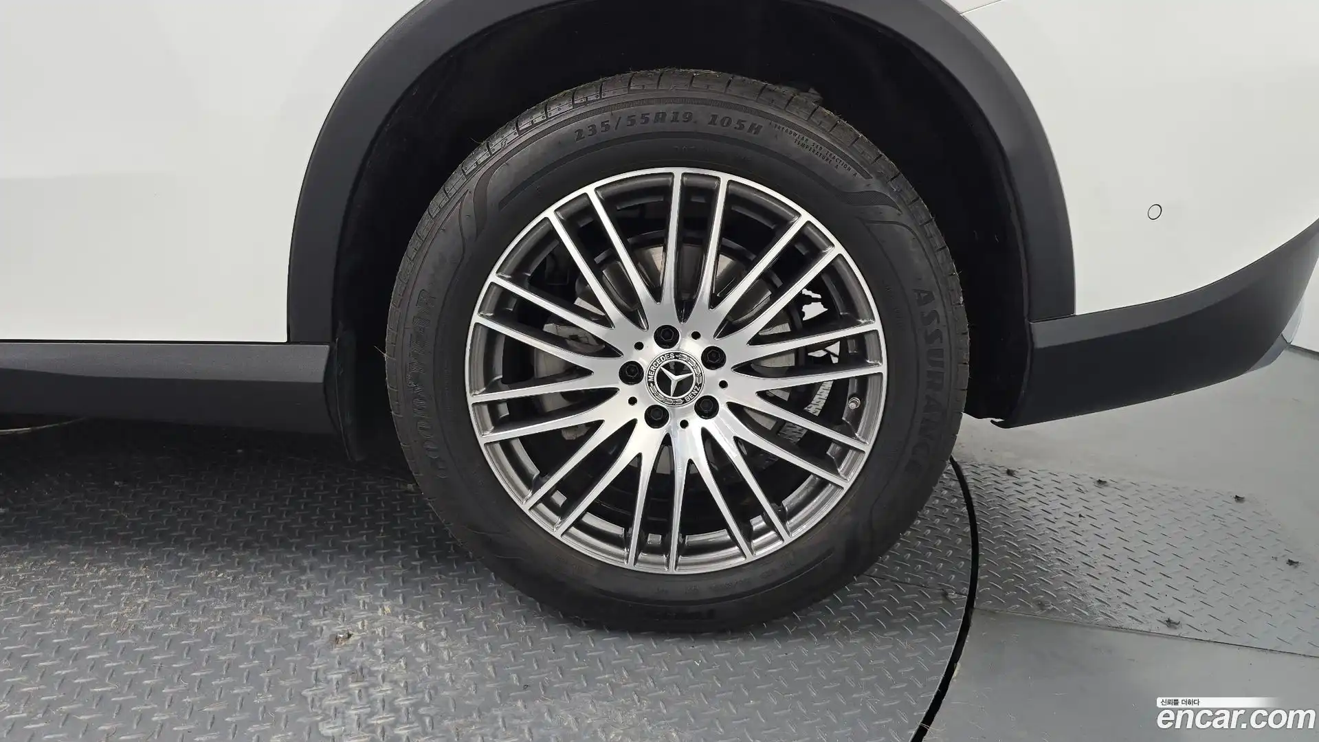 GLC-Class Mercedes-Benz 2025.8-OUTER-031
