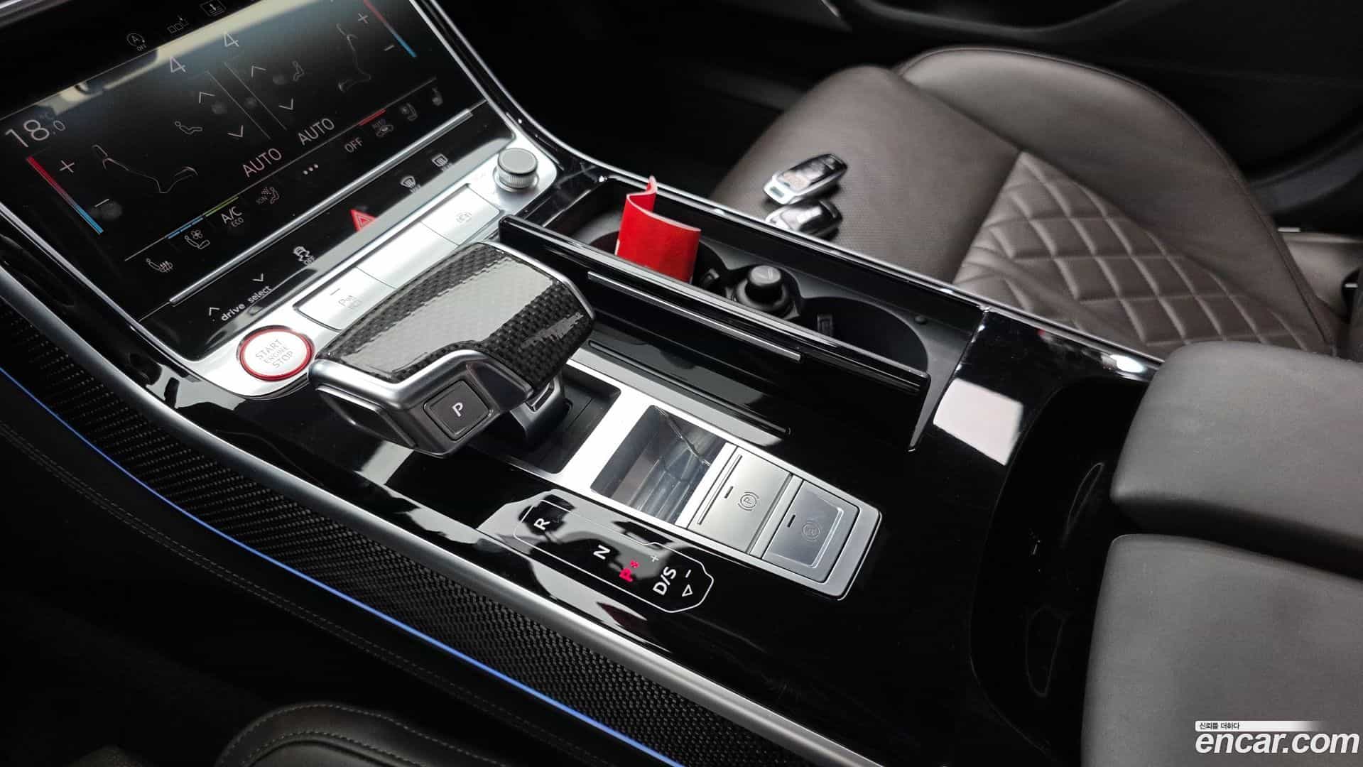 S8 Audi 2020.9-INNER-009