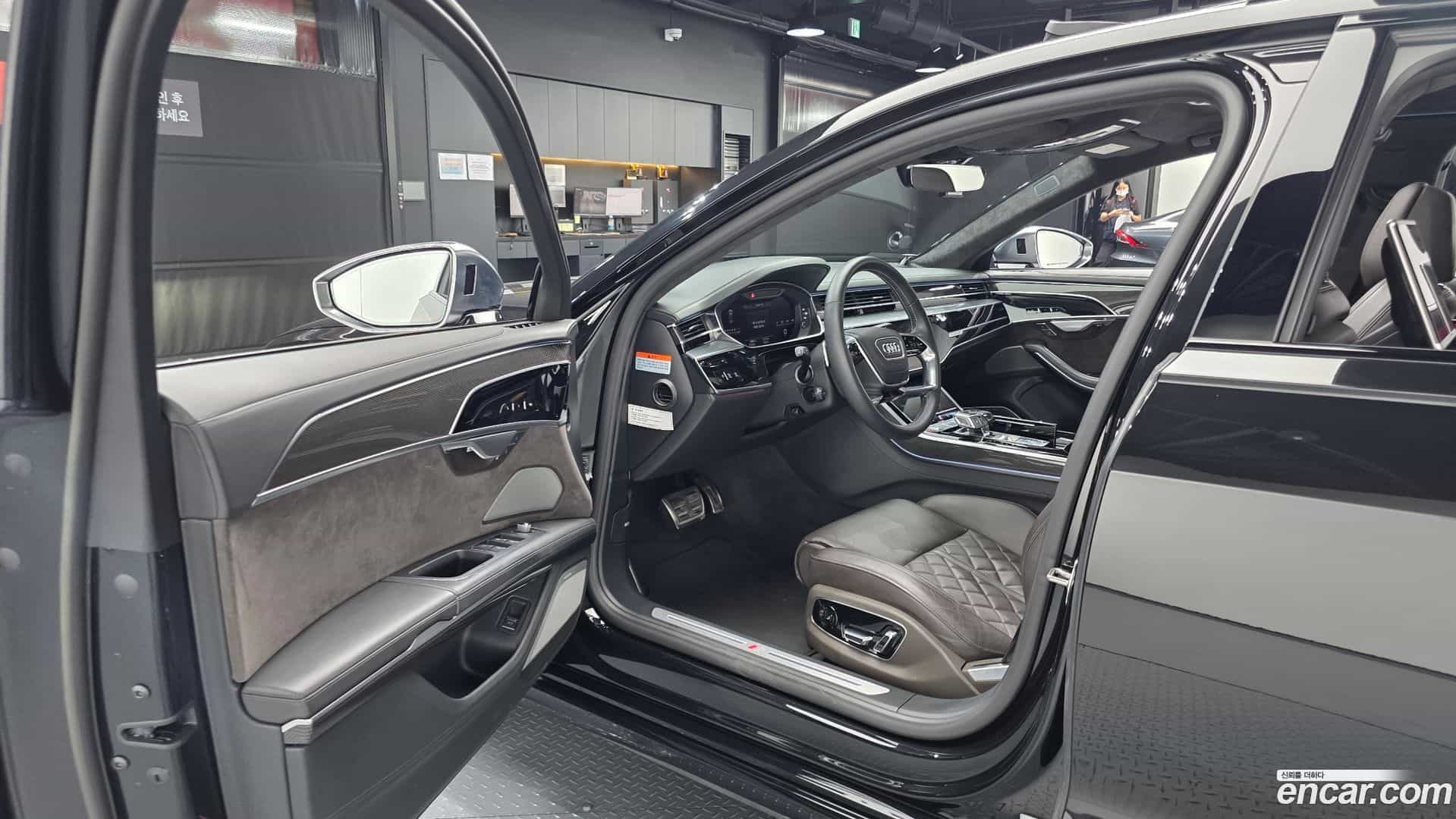 S8 Audi 2020.9-INNER-010