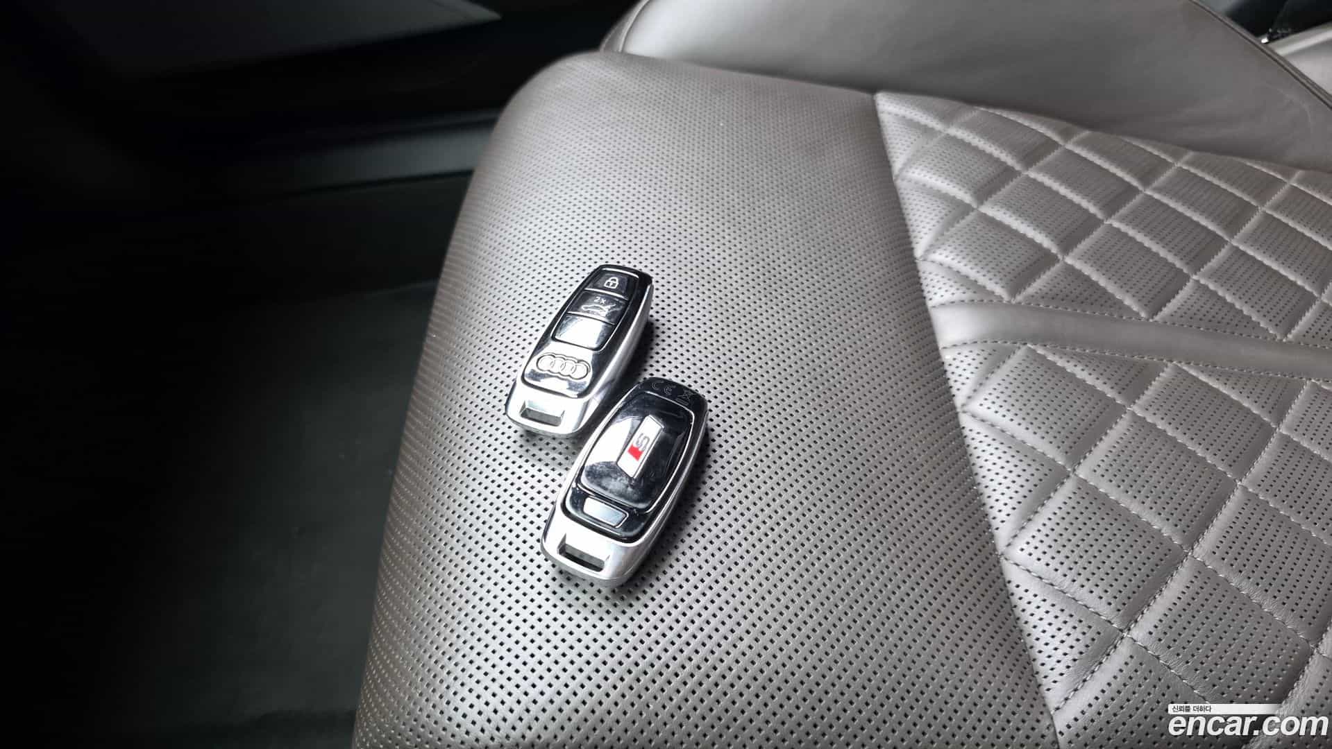 S8 Audi 2020.9-OPTION-044