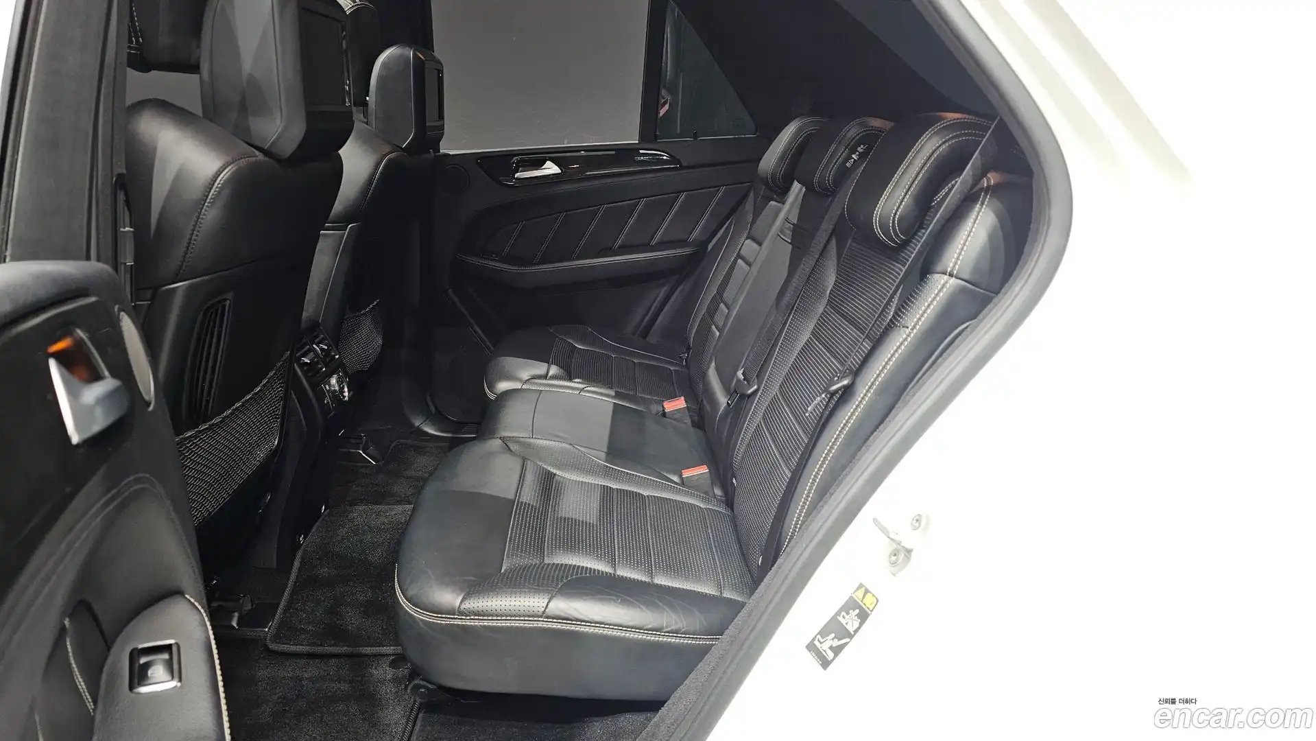 GLE-Class Mercedes-Benz 2016.11-OPTION-016