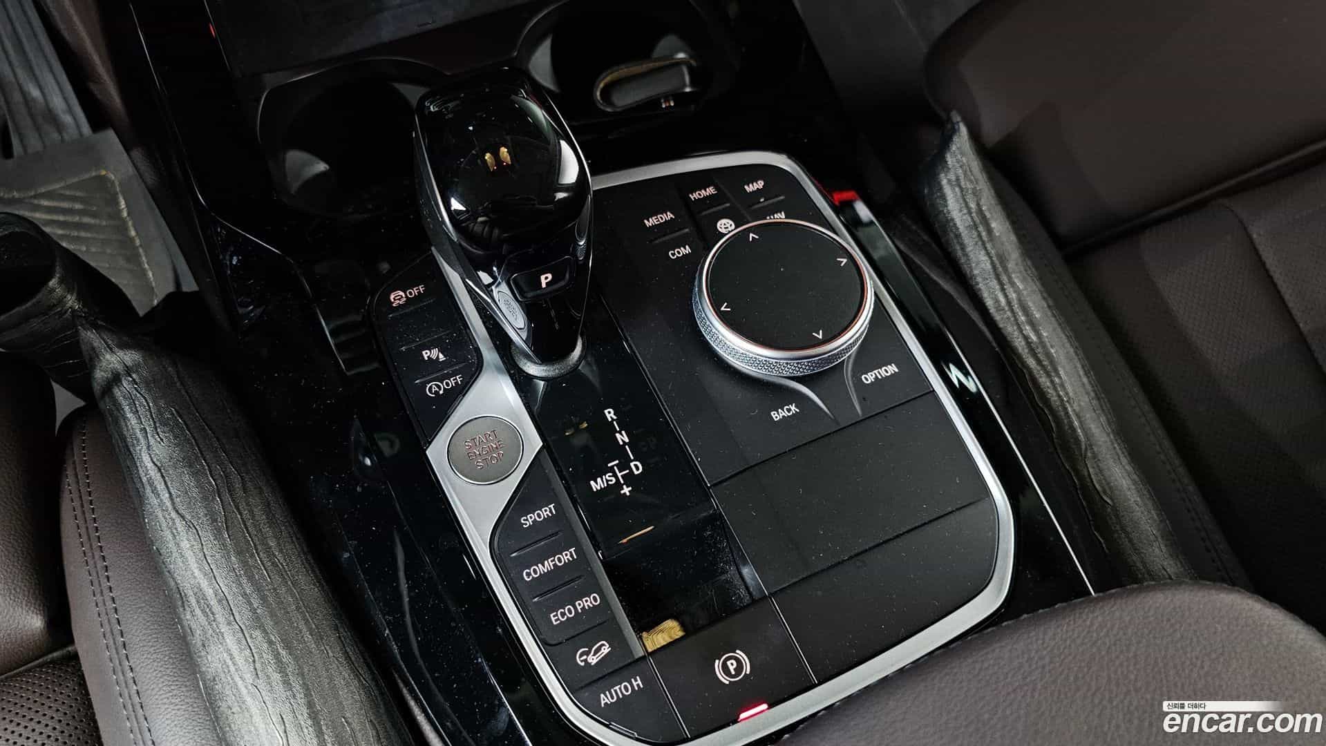 X4 BMW 2023.0-INNER-009