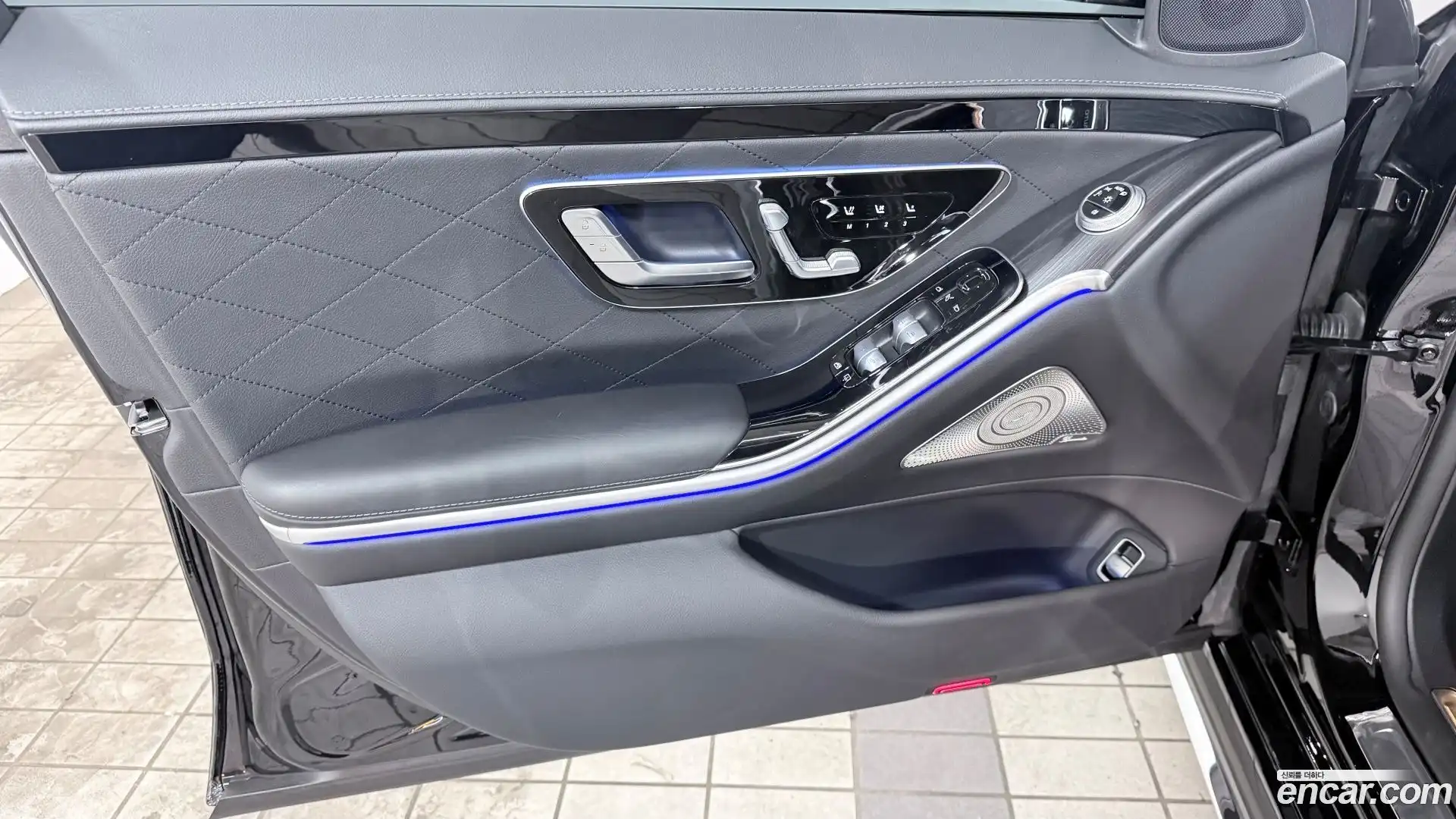 S-Class Mercedes-Benz 2023.5-OPTION-019