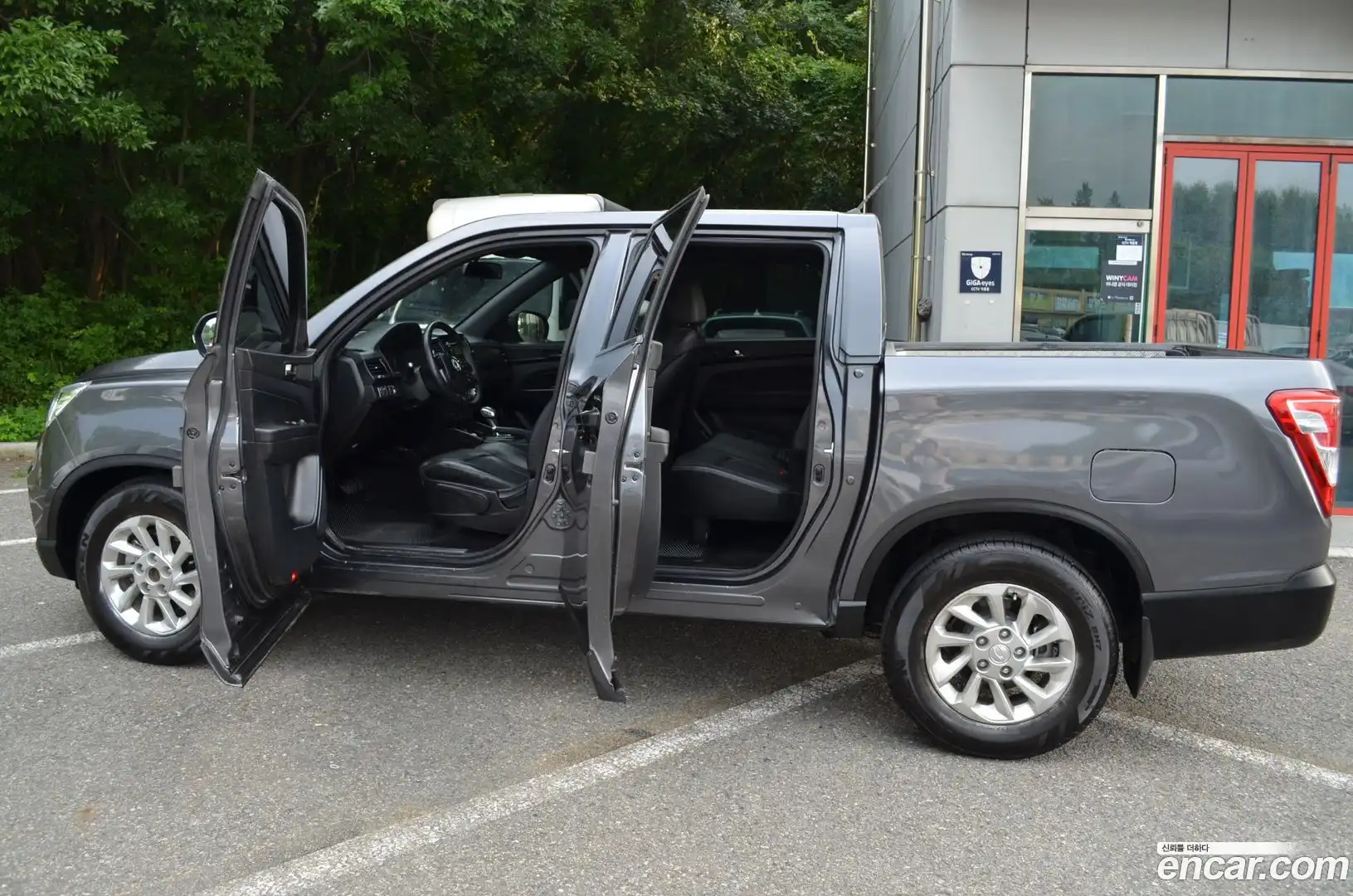 Rexton KG Mobility 2020.5-INNER-009