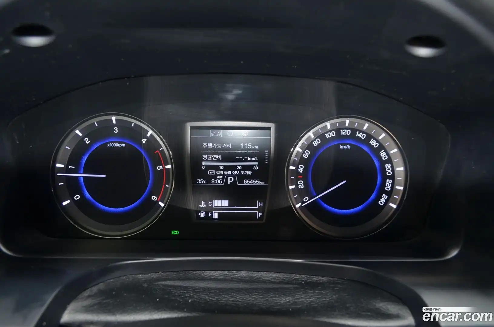 Rexton KG Mobility 2020.5-INNER-010