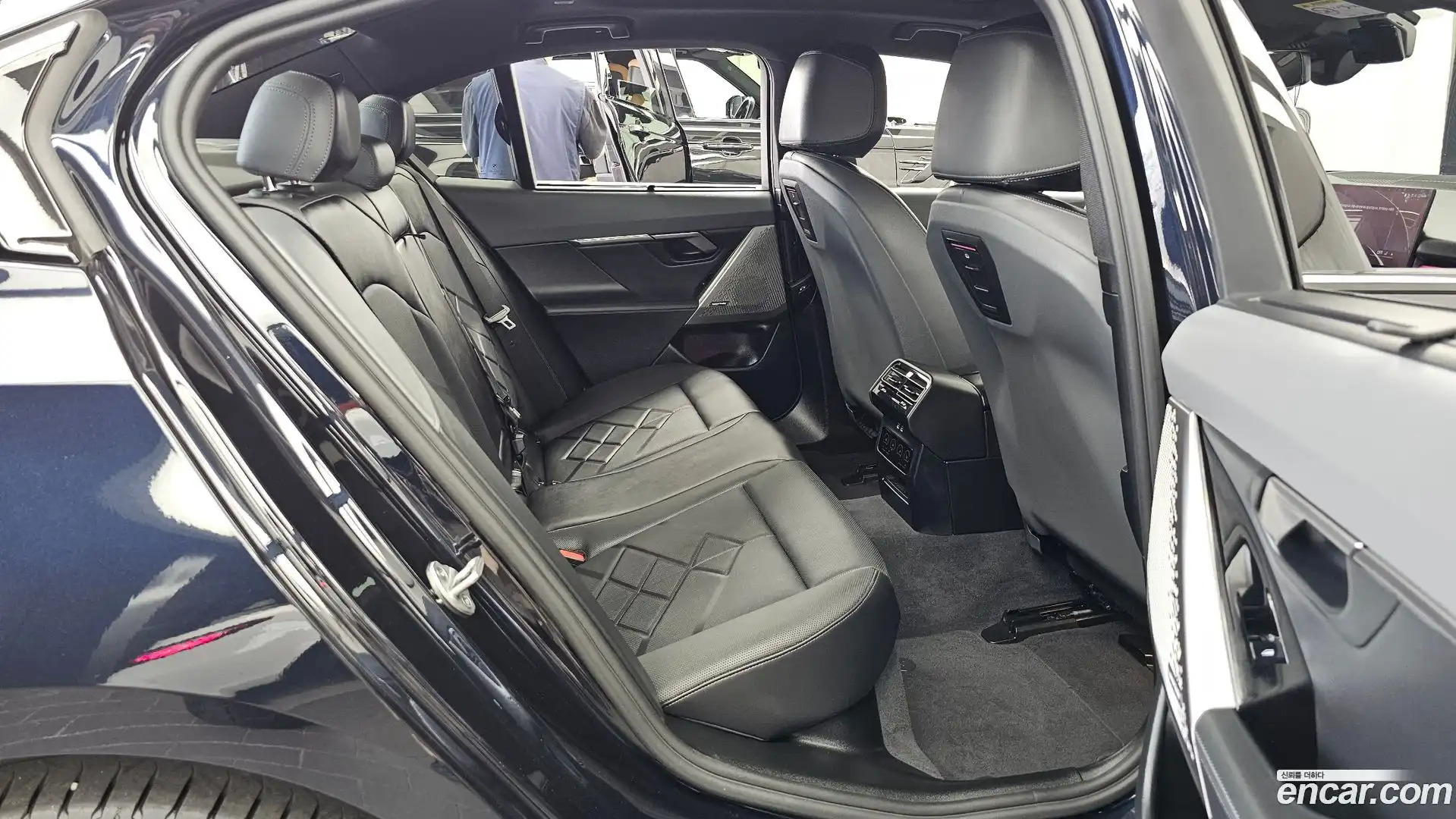 5-Series BMW 2025.11-OPTION-016