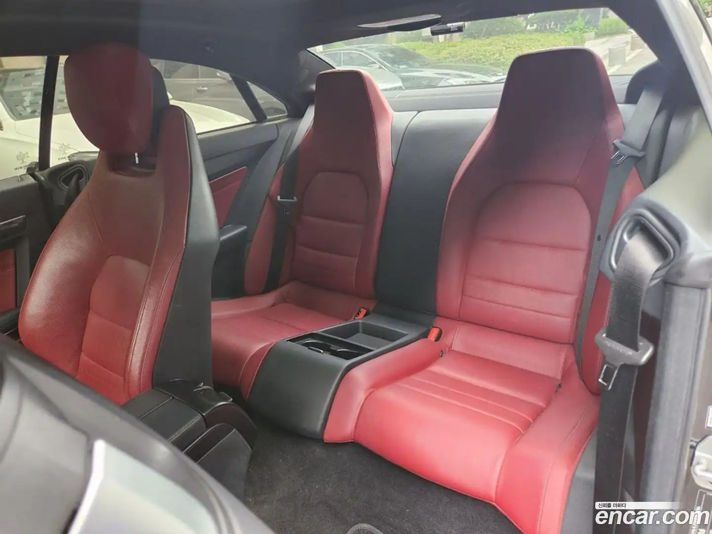 E-Class Mercedes-Benz 2016.0-INNER-008