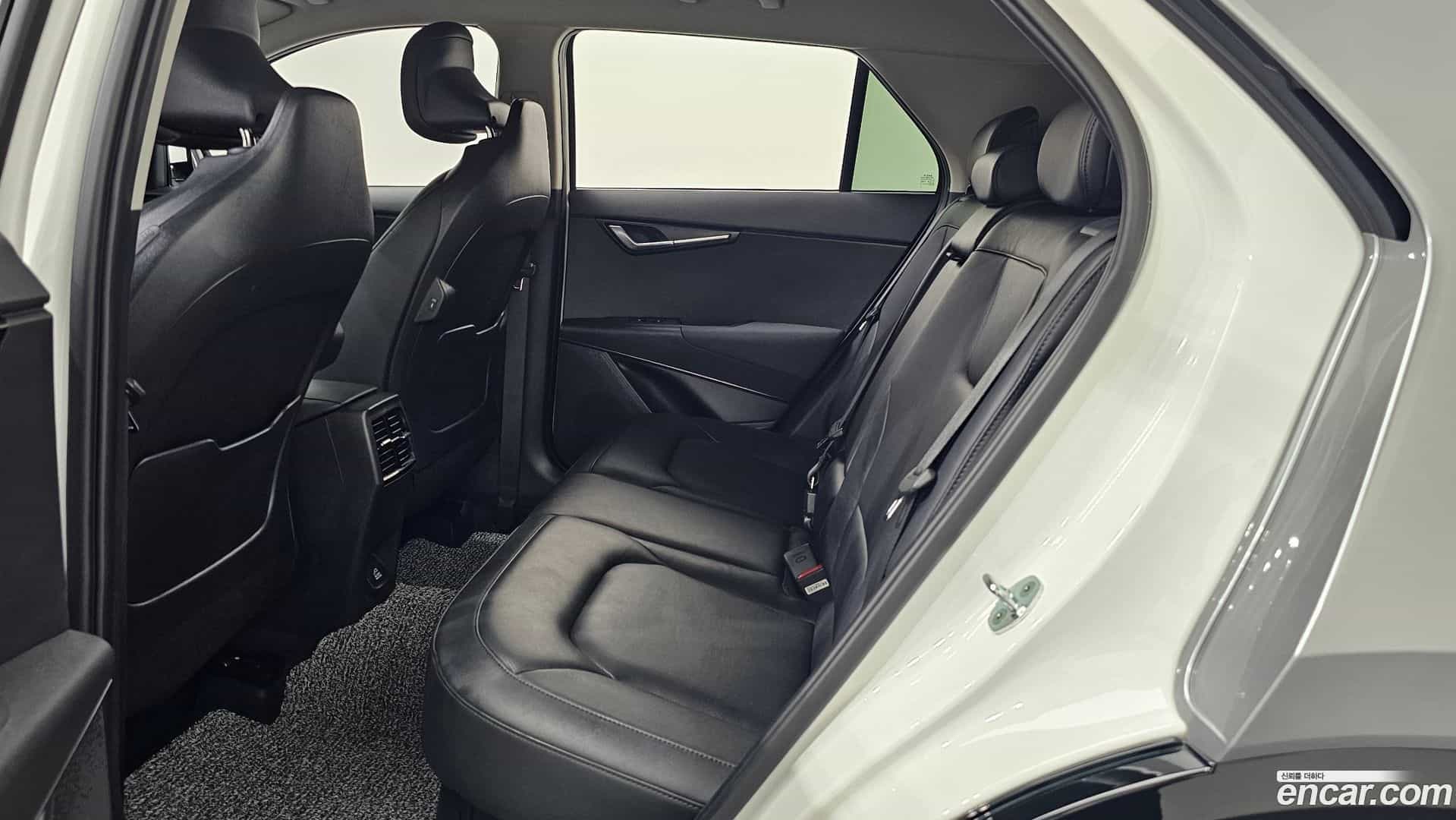 Niro Kia 2022.5-INNER-036