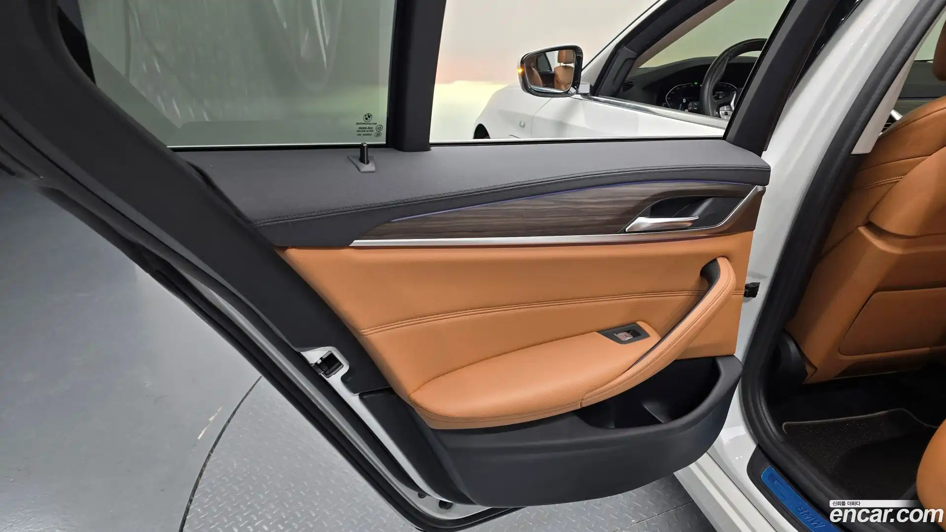 5-Series BMW 2020.1-INNER-035