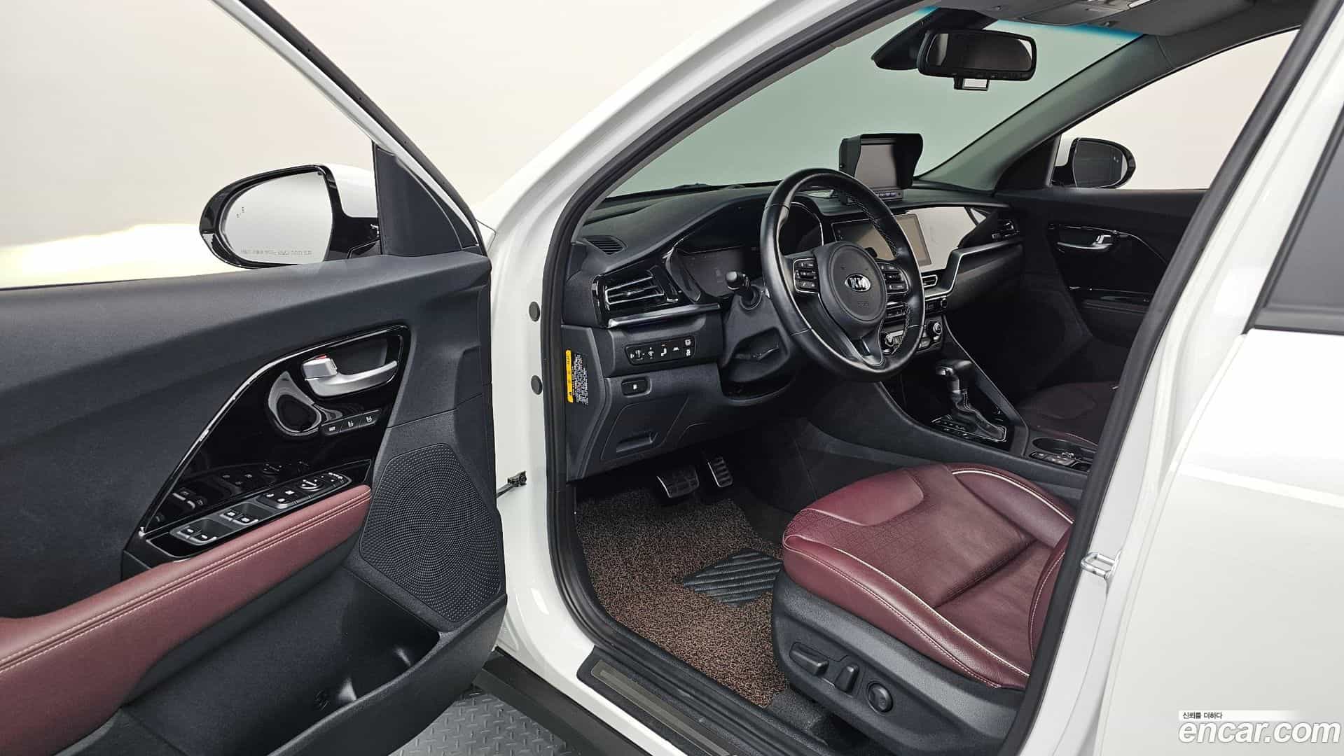 Niro Kia 2020.1-INNER-010