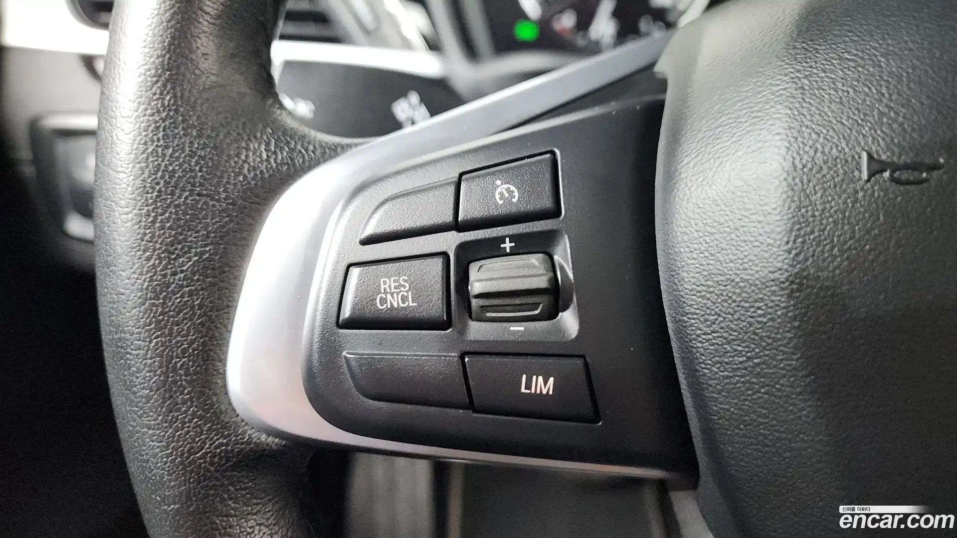 X2 (F39) BMW 2020.1-OPTION-021