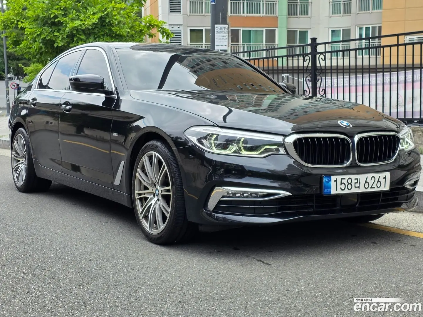 Main__Slider__Photo:5-Series BMW 2018.3-0