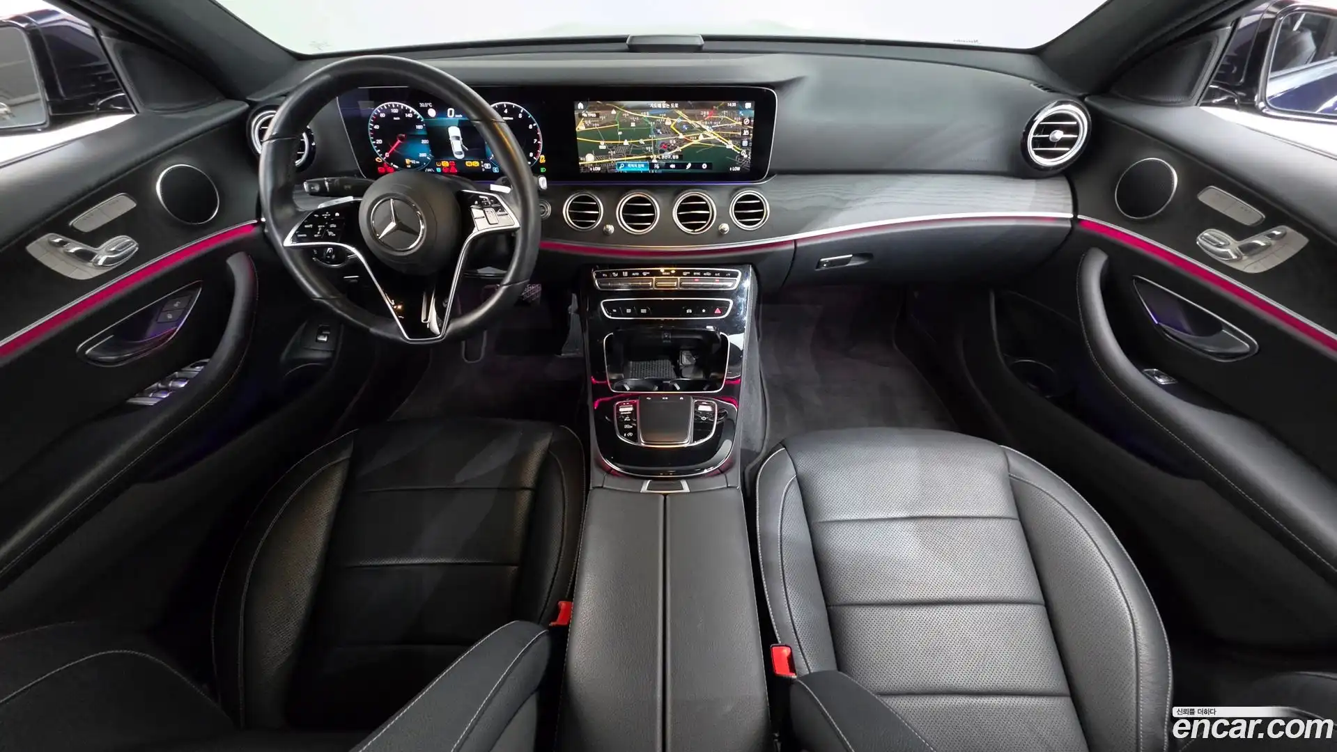 E-Class Mercedes-Benz 2022.1-INNER-007