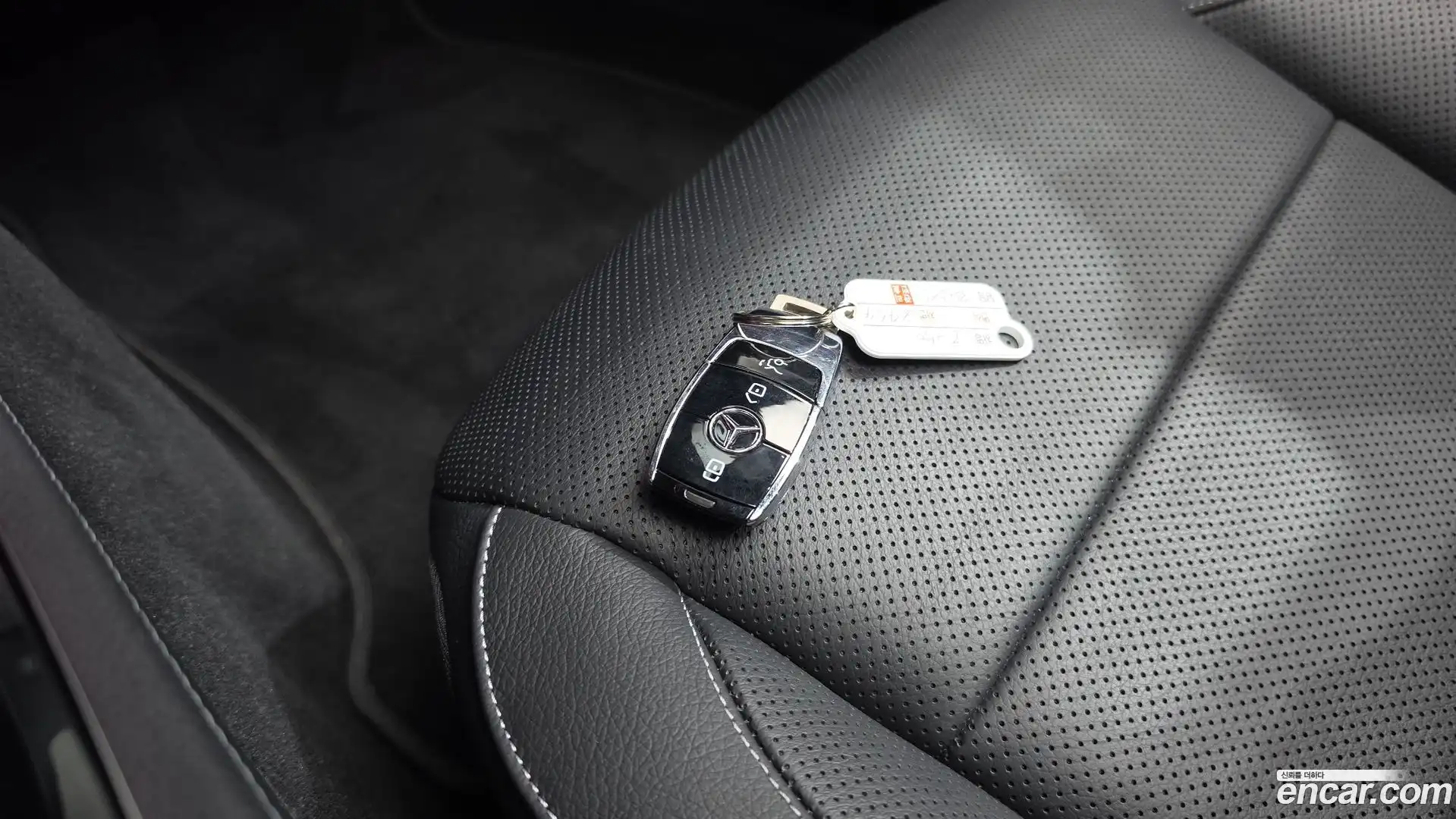 E-Class Mercedes-Benz 2022.1-OPTION-019