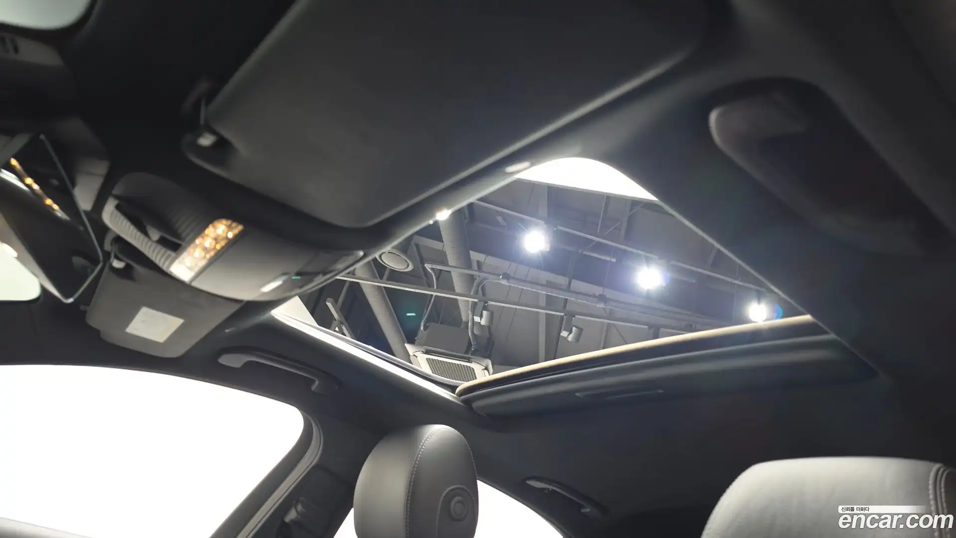 E-Class Mercedes-Benz 2022.1-OPTION-021
