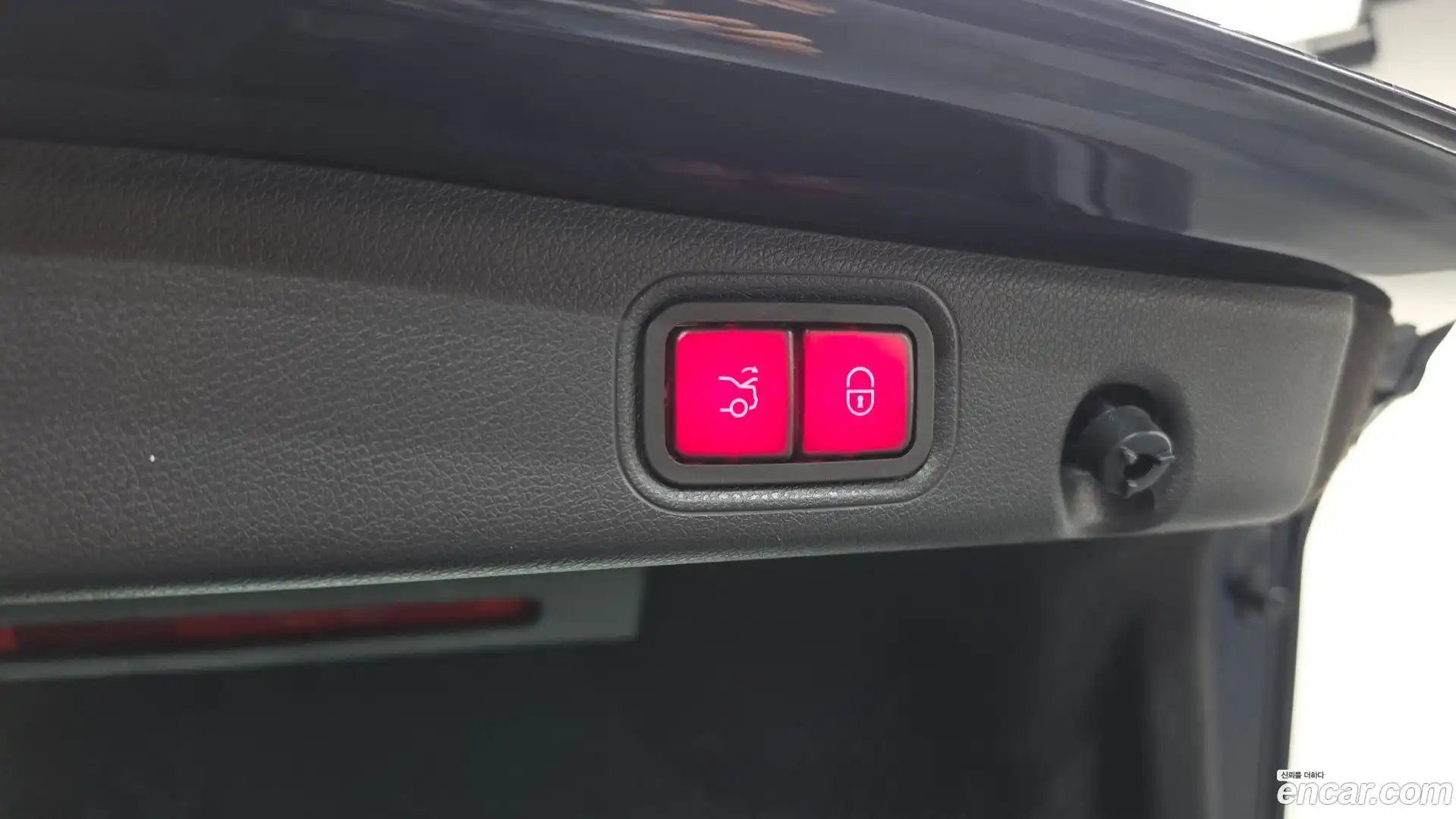 E-Class Mercedes-Benz 2022.1-OPTION-022