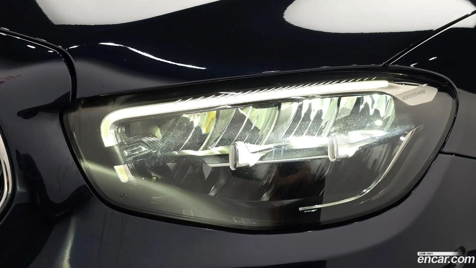 E-Class Mercedes-Benz 2022.1-OUTER-032