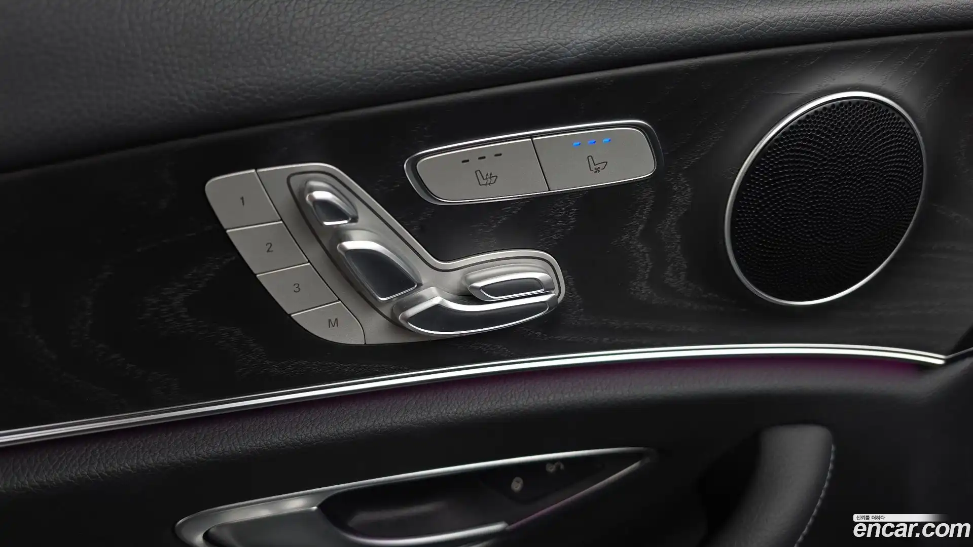 E-Class Mercedes-Benz 2022.1-OPTION-046