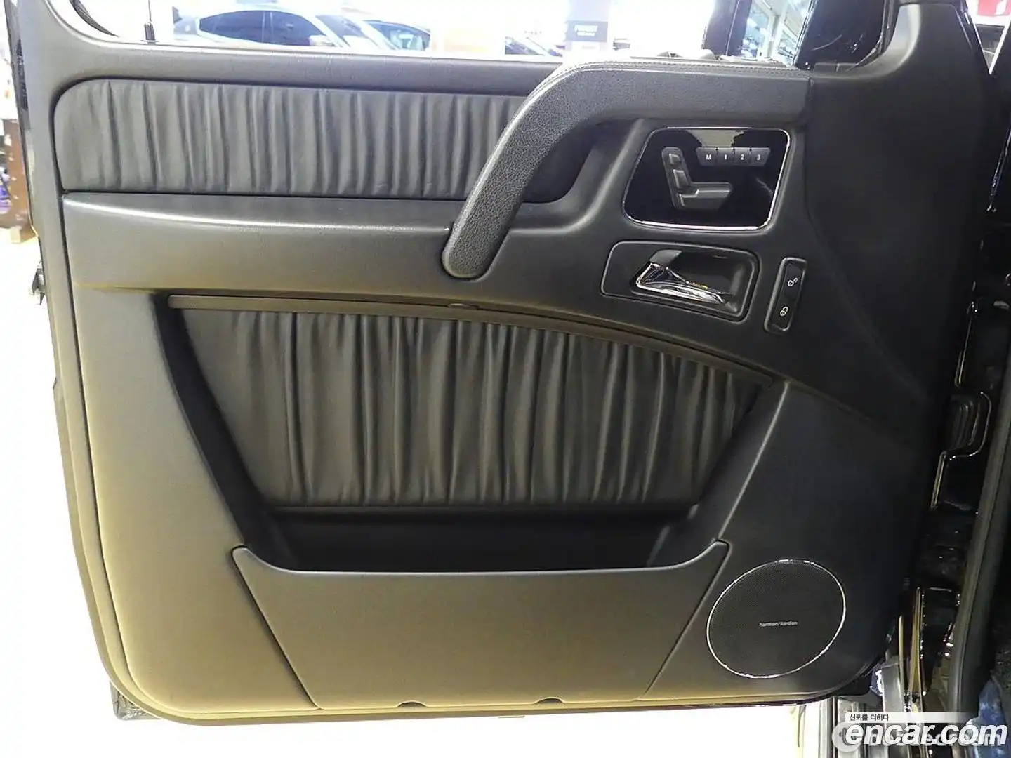 G-Class Mercedes-Benz 2015.11-OPTION-015
