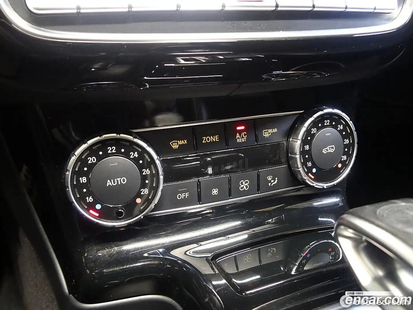 G-Class Mercedes-Benz 2015.11-OPTION-022