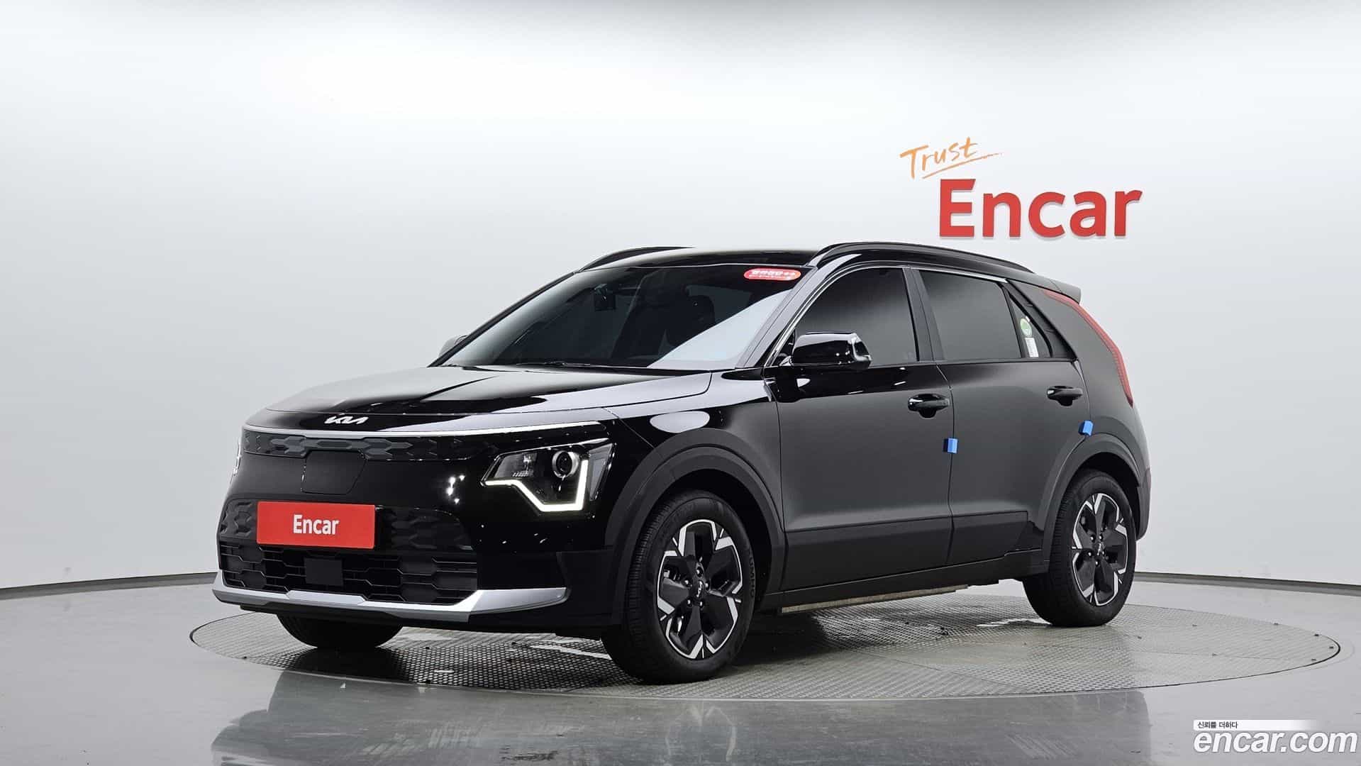 Niro Kia 2023.4-THUMBNAIL-011