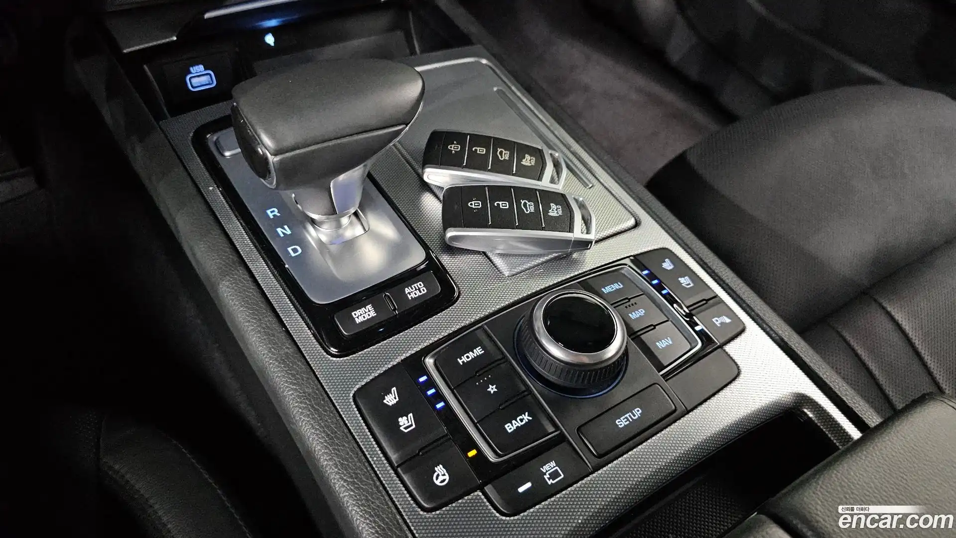 G80 Genesis 2019.0-INNER-009