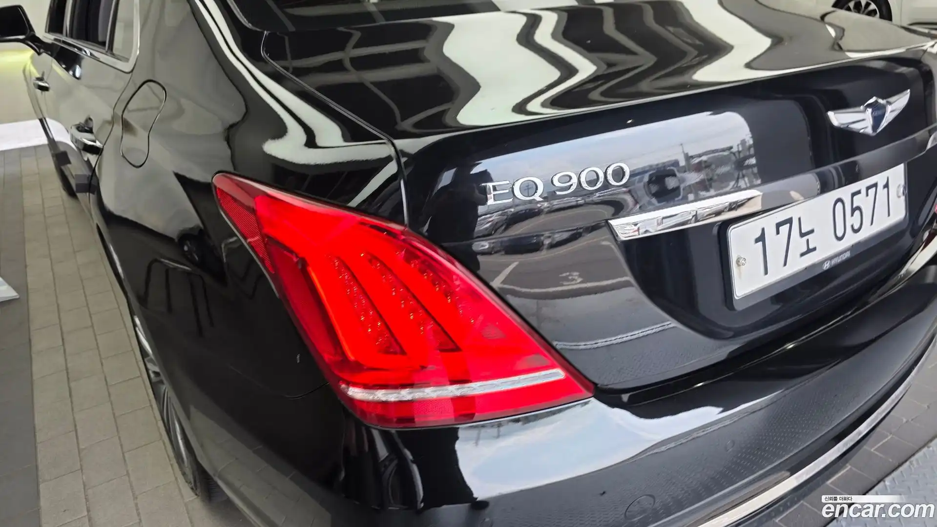 EQ900 Genesis 2016.5-OUTER-033