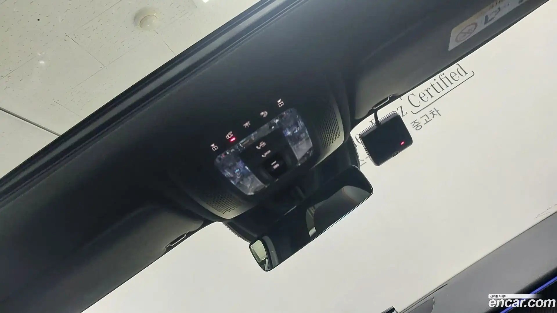 GLA-Class Mercedes-Benz 2022.11-OPTION-021