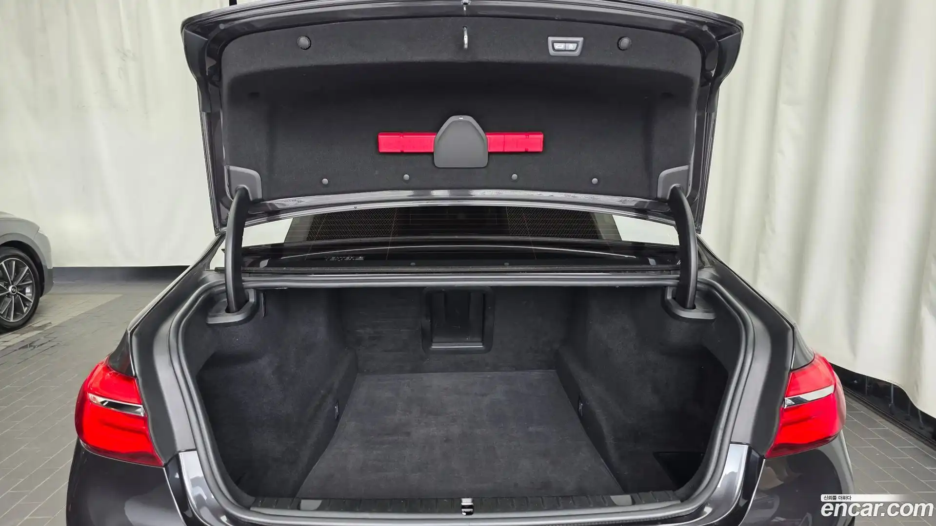 7-Series BMW 2016.0-OPTION-024