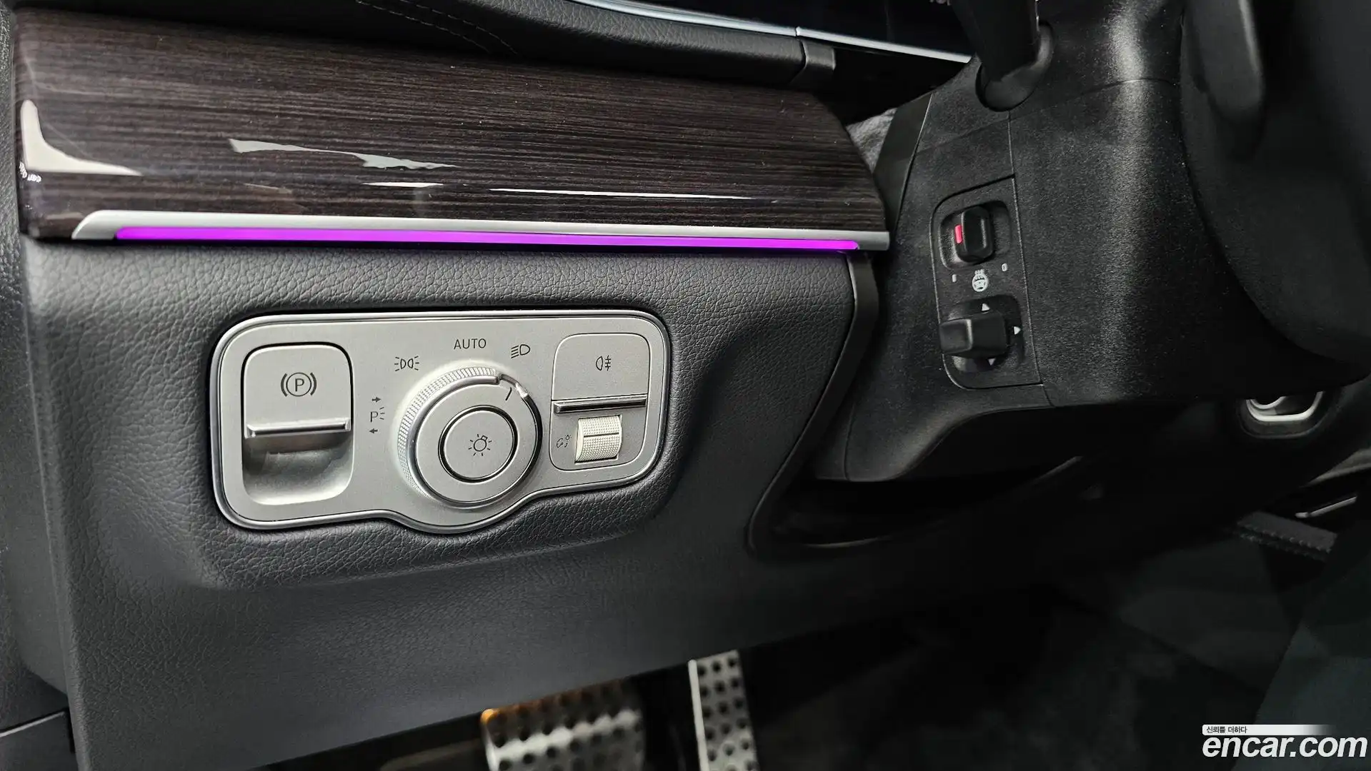 GLE-Class Mercedes-Benz 2023.8-OPTION-019