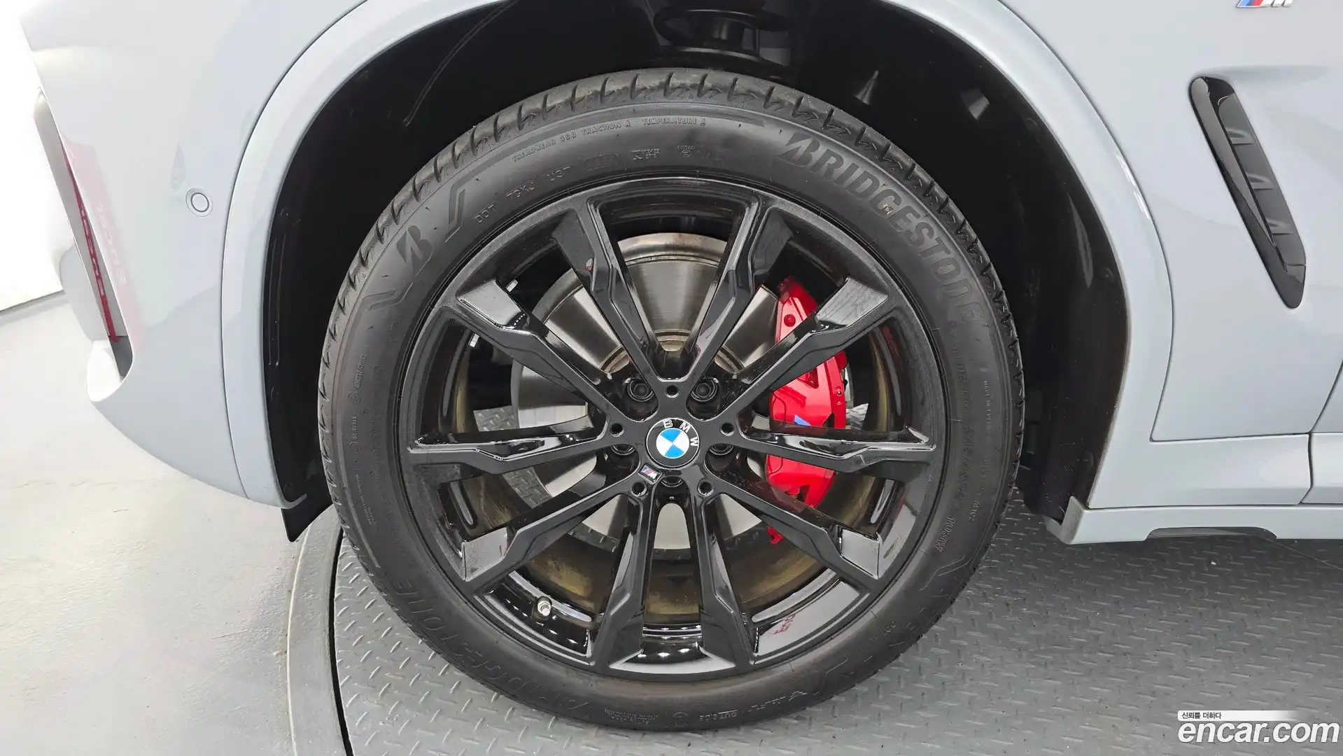 X4 BMW 2025.7-OUTER-005