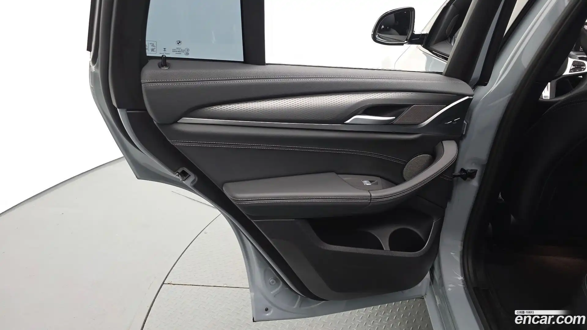 X4 BMW 2025.7-INNER-035