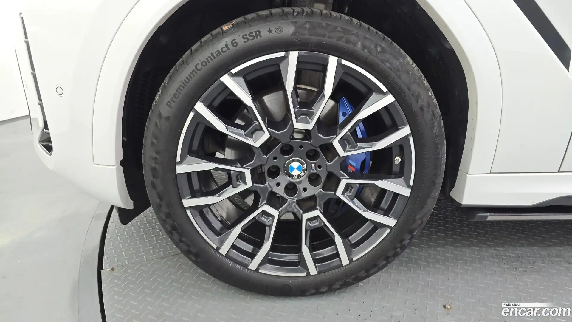 X6 BMW 2023.11-OUTER-005
