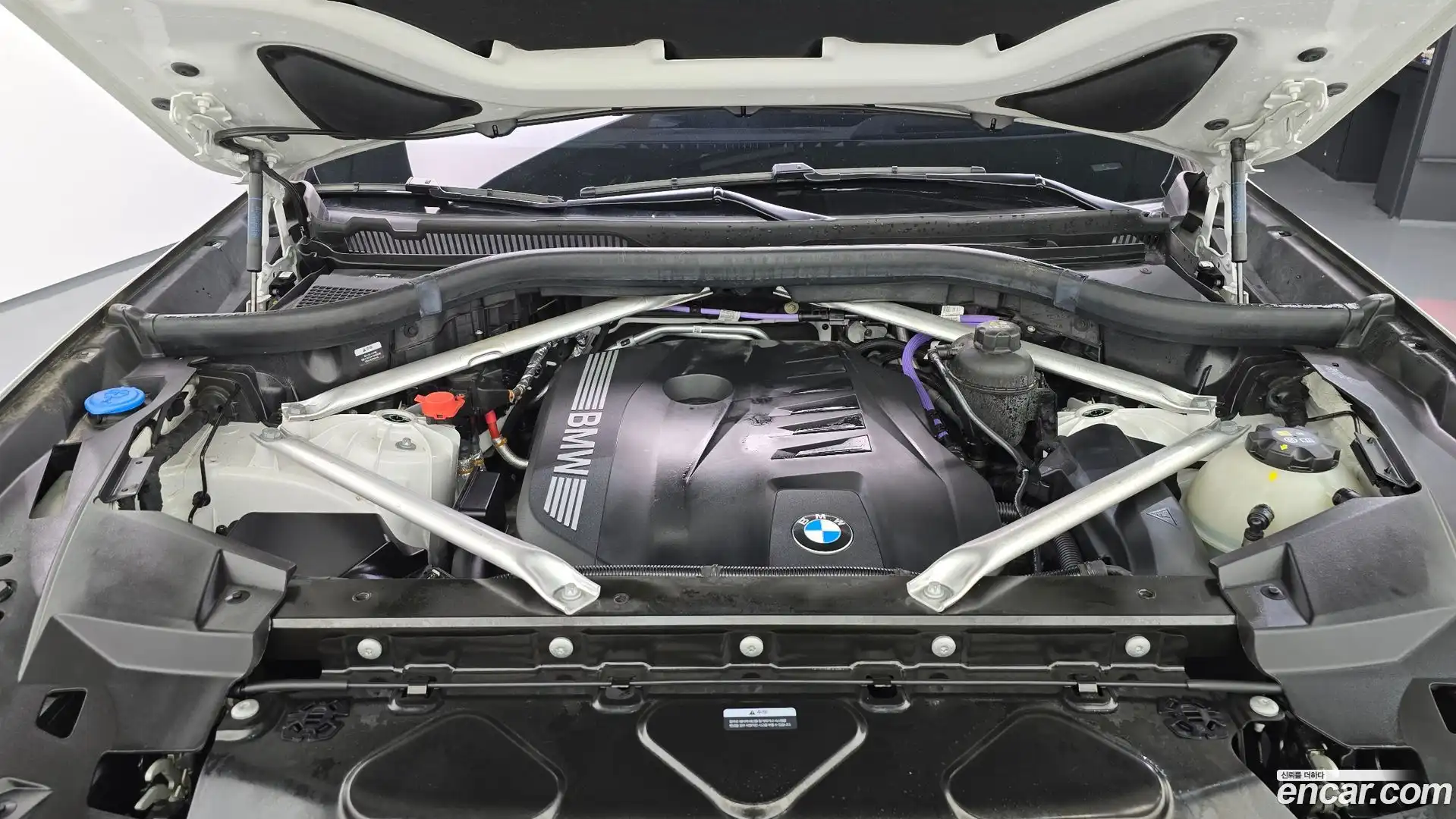 X6 BMW 2023.11-OUTER-006