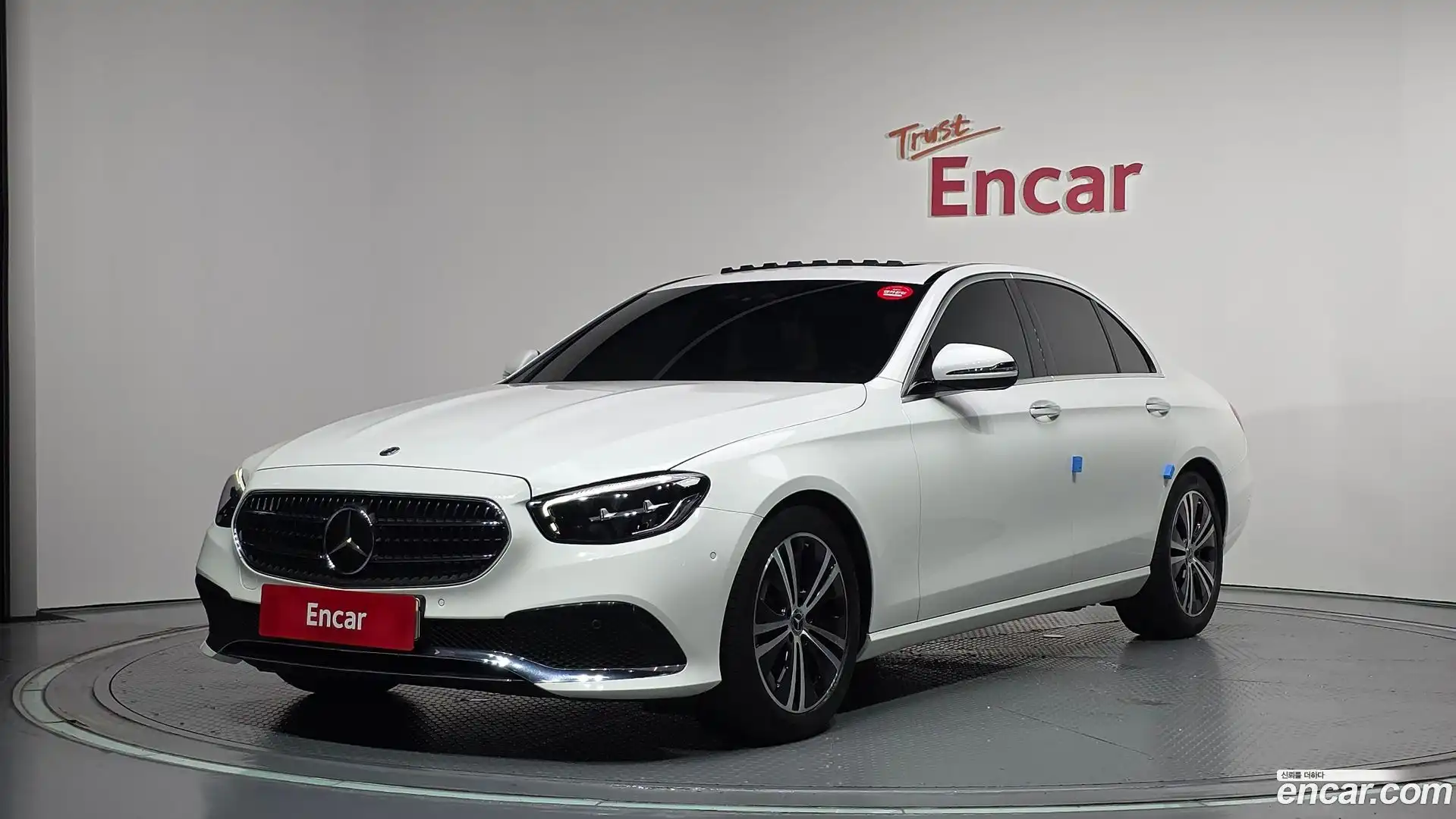 E-Class Mercedes-Benz 2020.11-OUTER-001