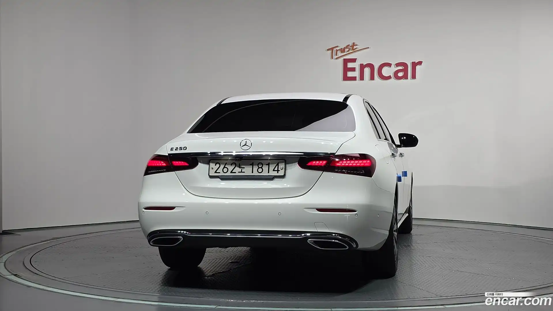 E-Class Mercedes-Benz 2020.11-OUTER-004