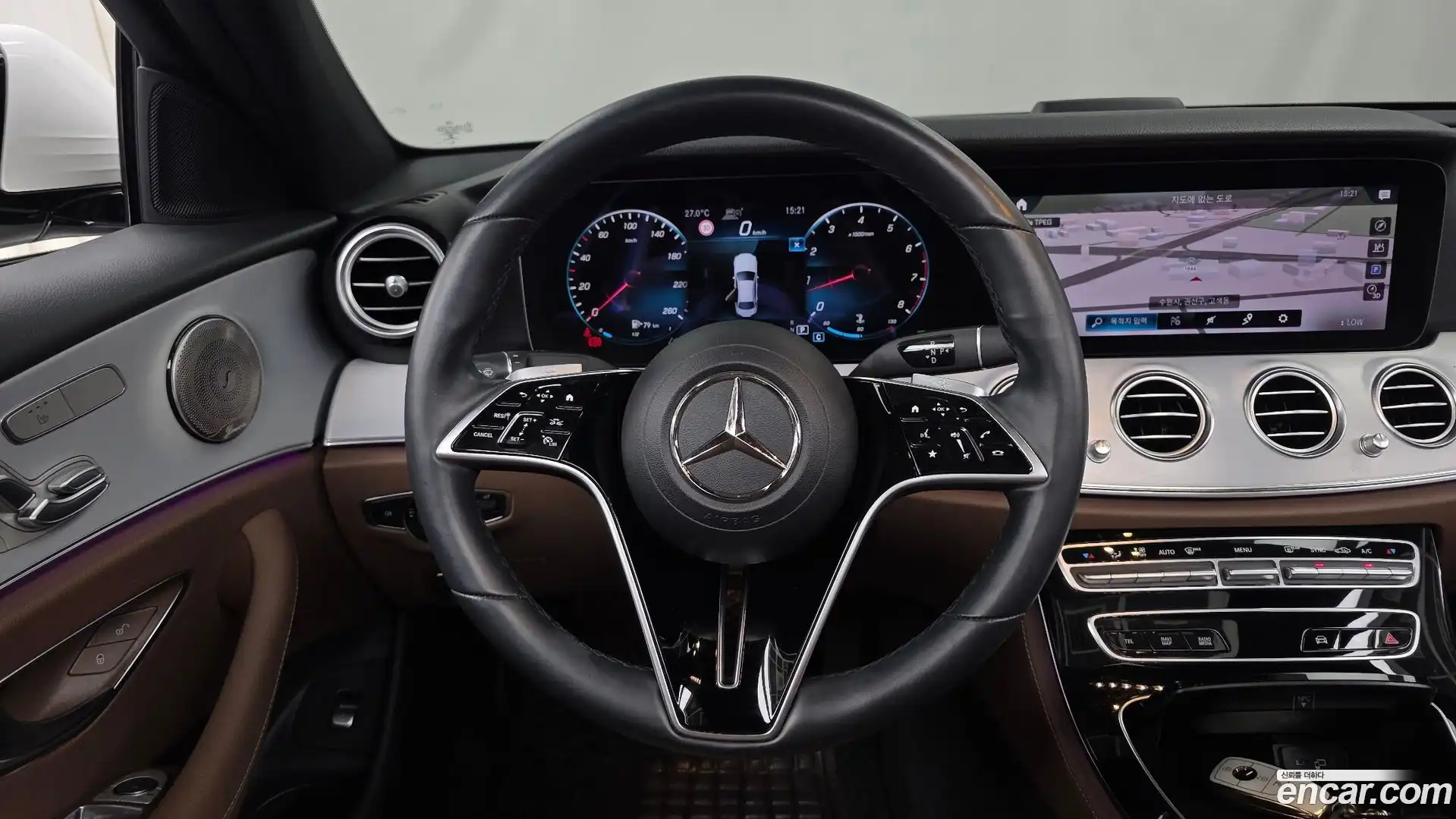 E-Class Mercedes-Benz 2020.11-OPTION-017