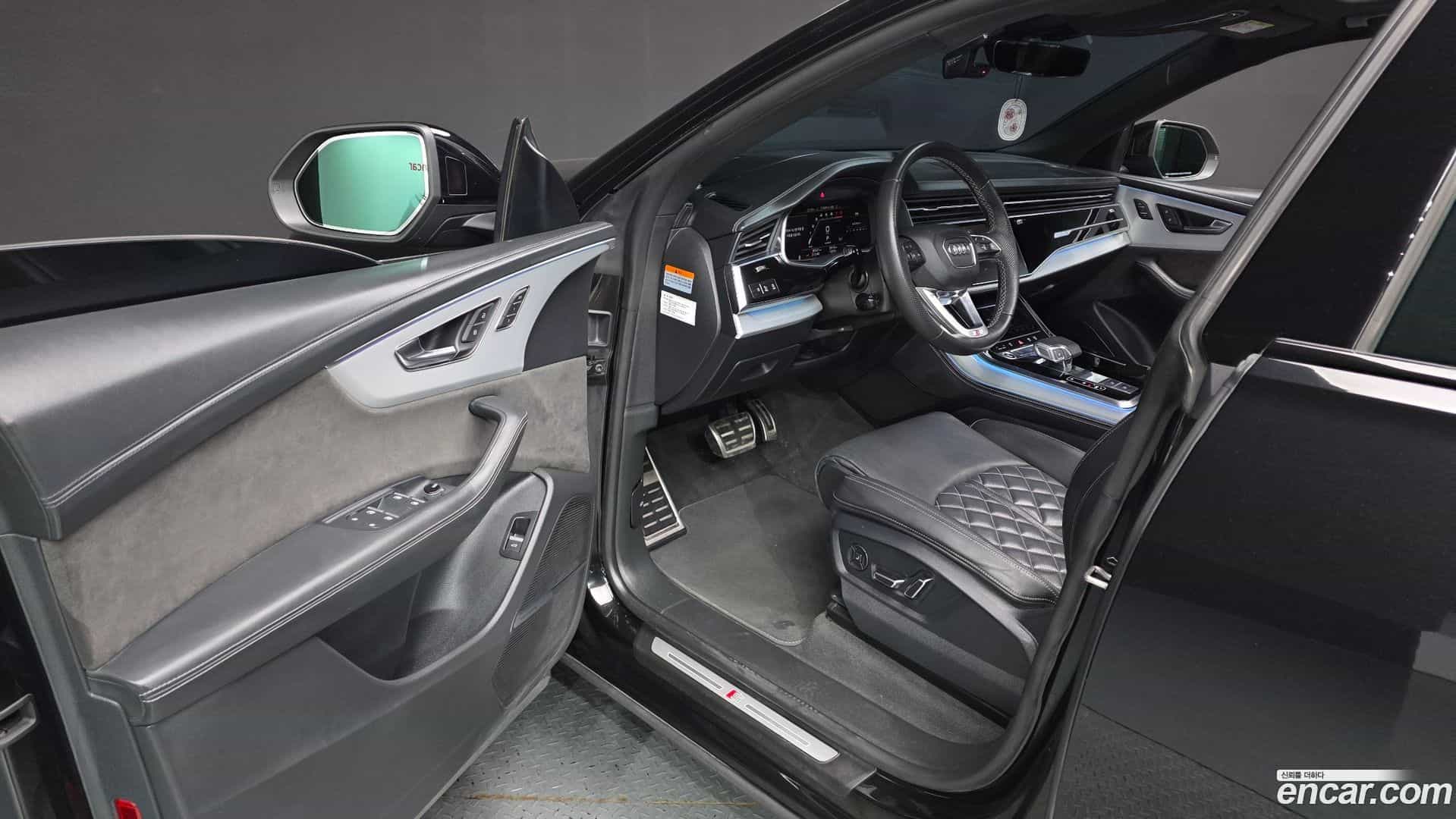 Q8 Audi 2022.5-INNER-010