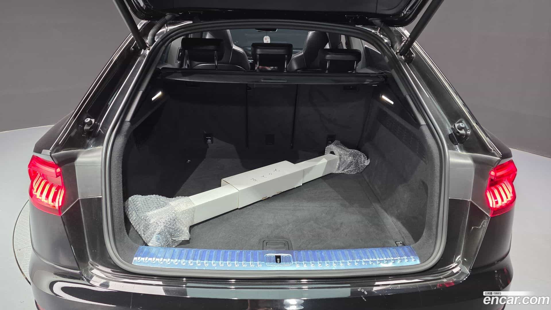 Q8 Audi 2022.5-OPTION-022