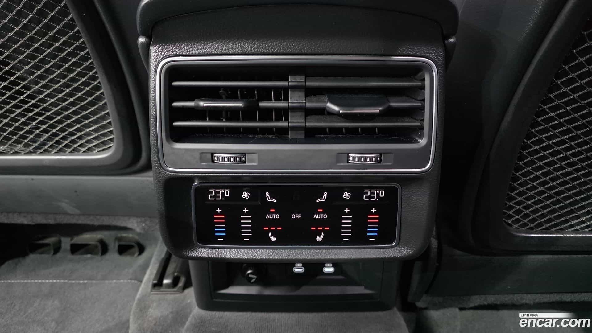 Q8 Audi 2022.5-OPTION-050