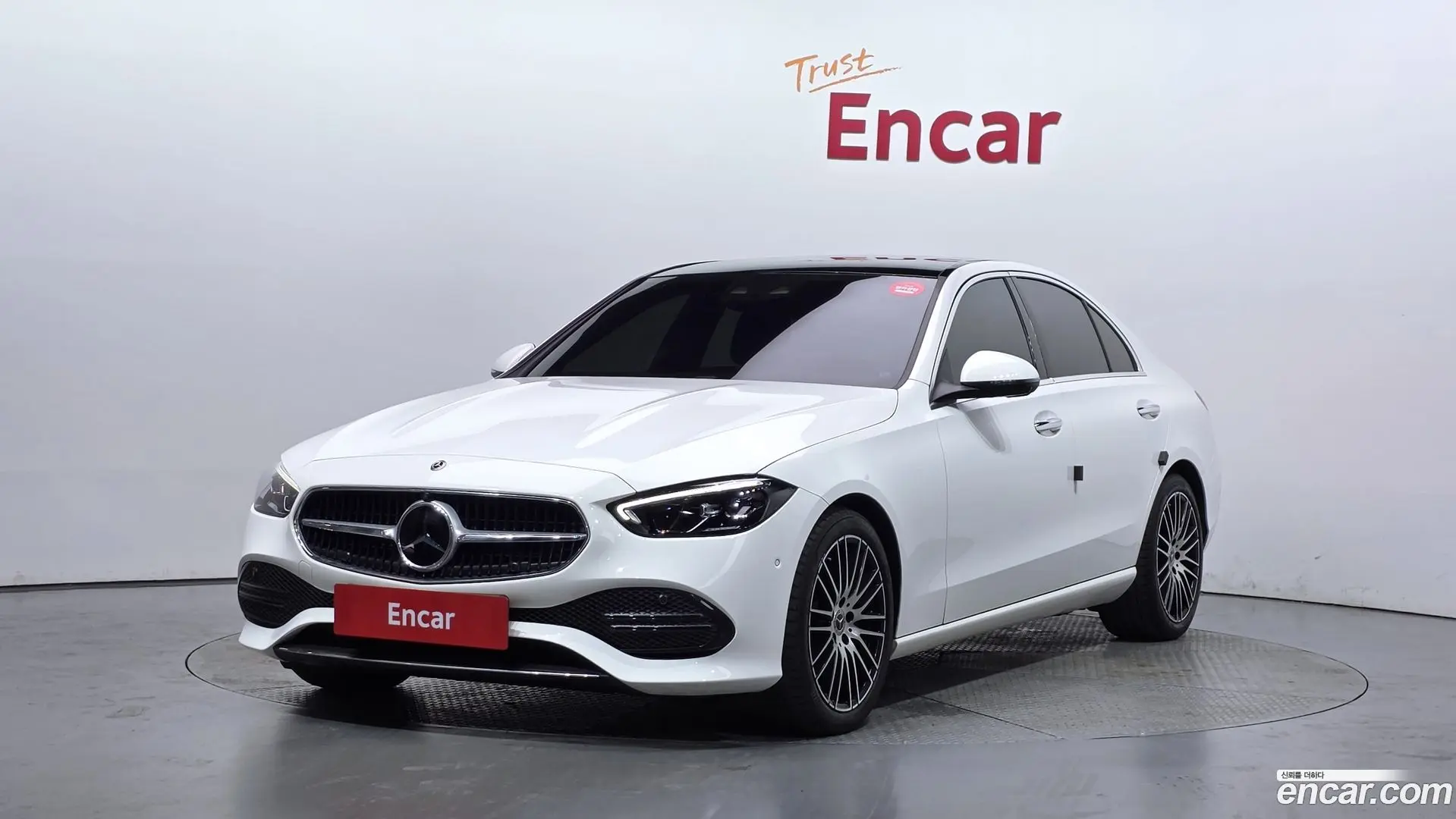 Main__Slider__Photo:C-Class Mercedes-Benz 2024.2-0