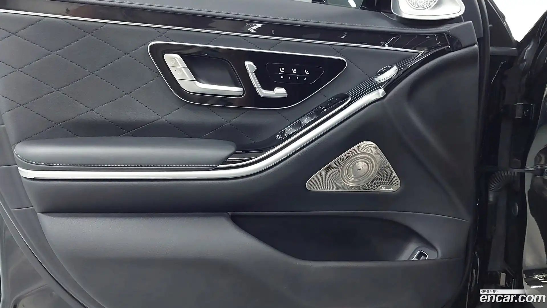 S-Class Mercedes-Benz 2022.4-OPTION-019