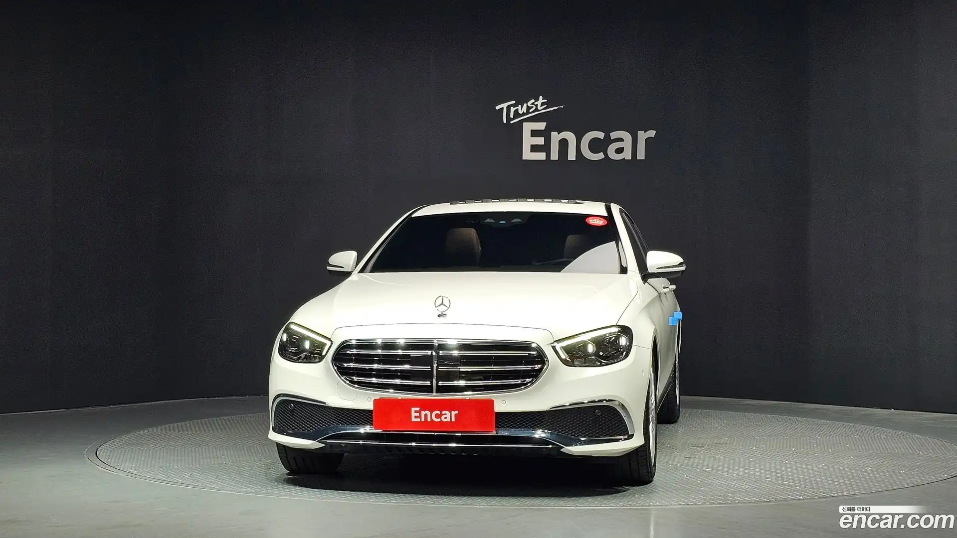 E-Class Mercedes-Benz 2021.0-OUTER-003